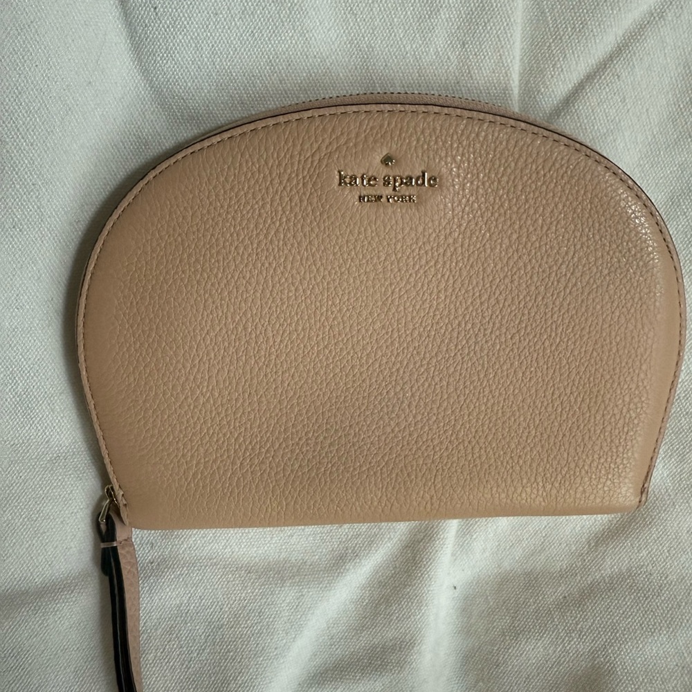 NWOT Kate Spade Jackson Half Moon Wristlet
